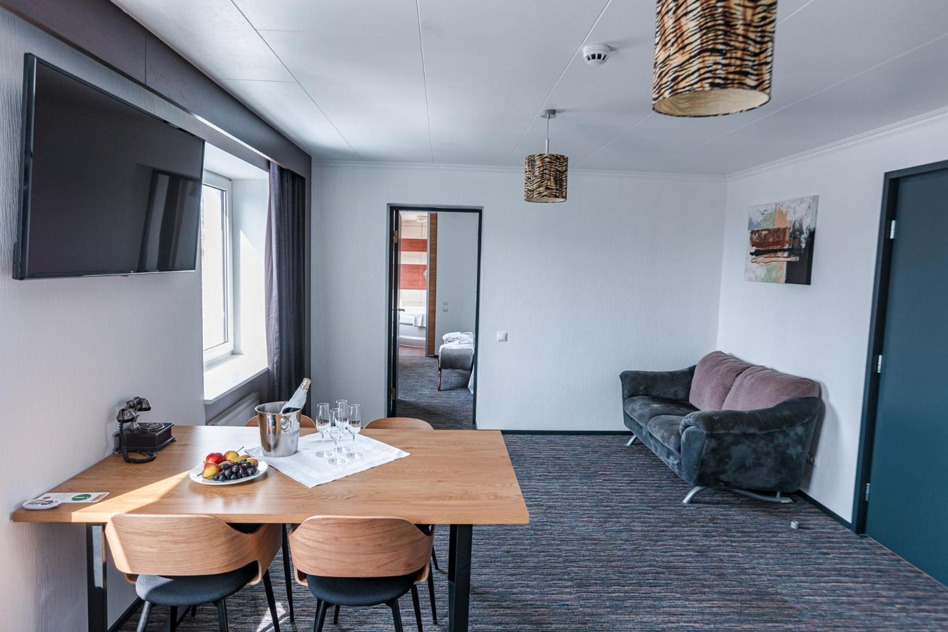 Inger Hotell Narva Eksteriør billede